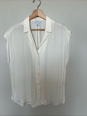 Nine West Ivory Button-Front Cap Sleeve Blouse